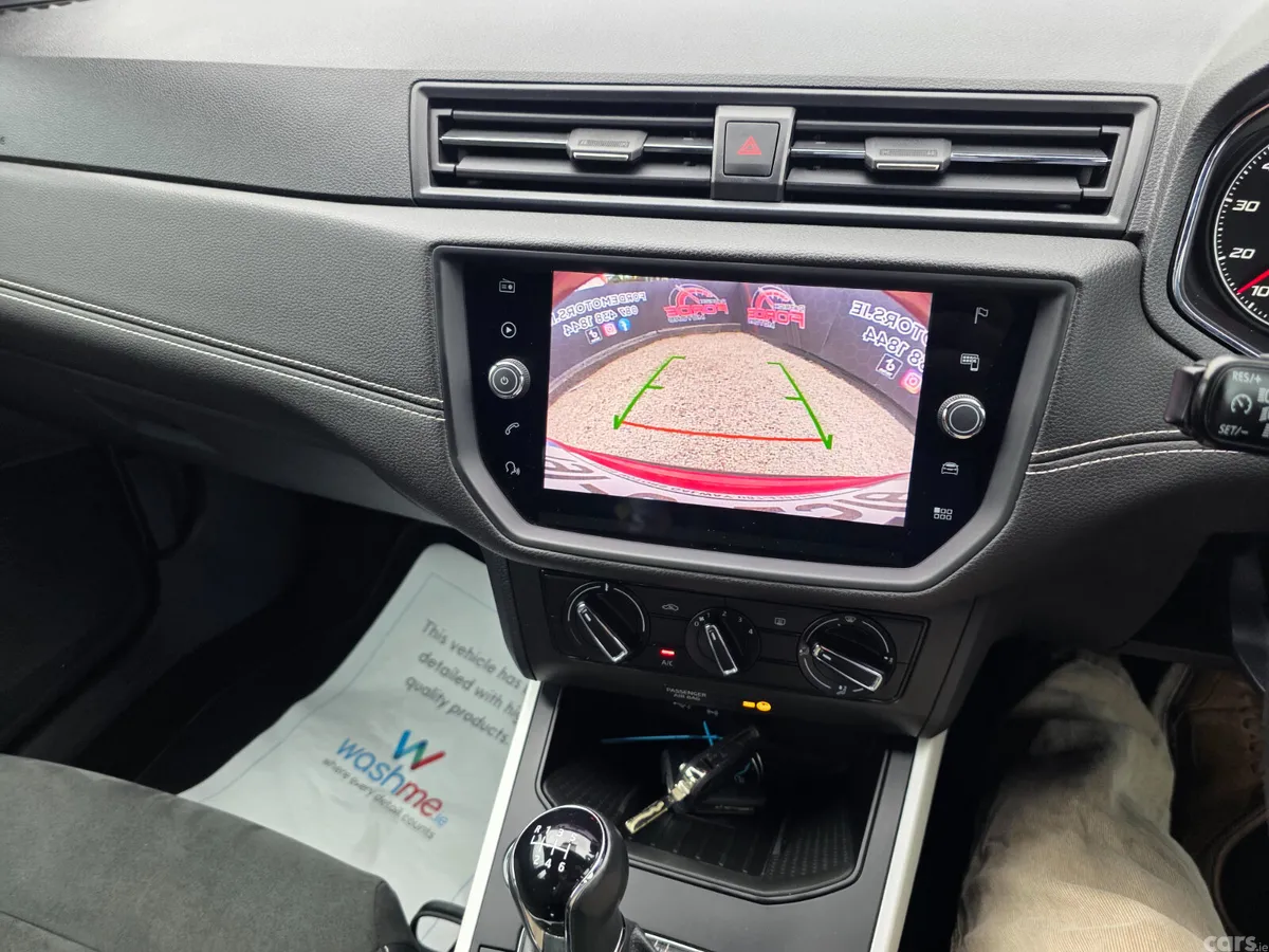 SEAT Arona SUV, Petrol, 2019, Red