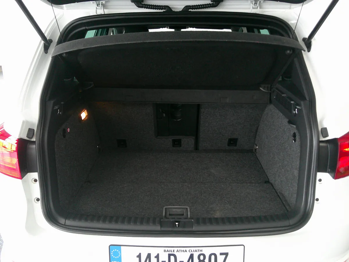 Volkswagen Tiguan SUV, Diesel, 2014, White