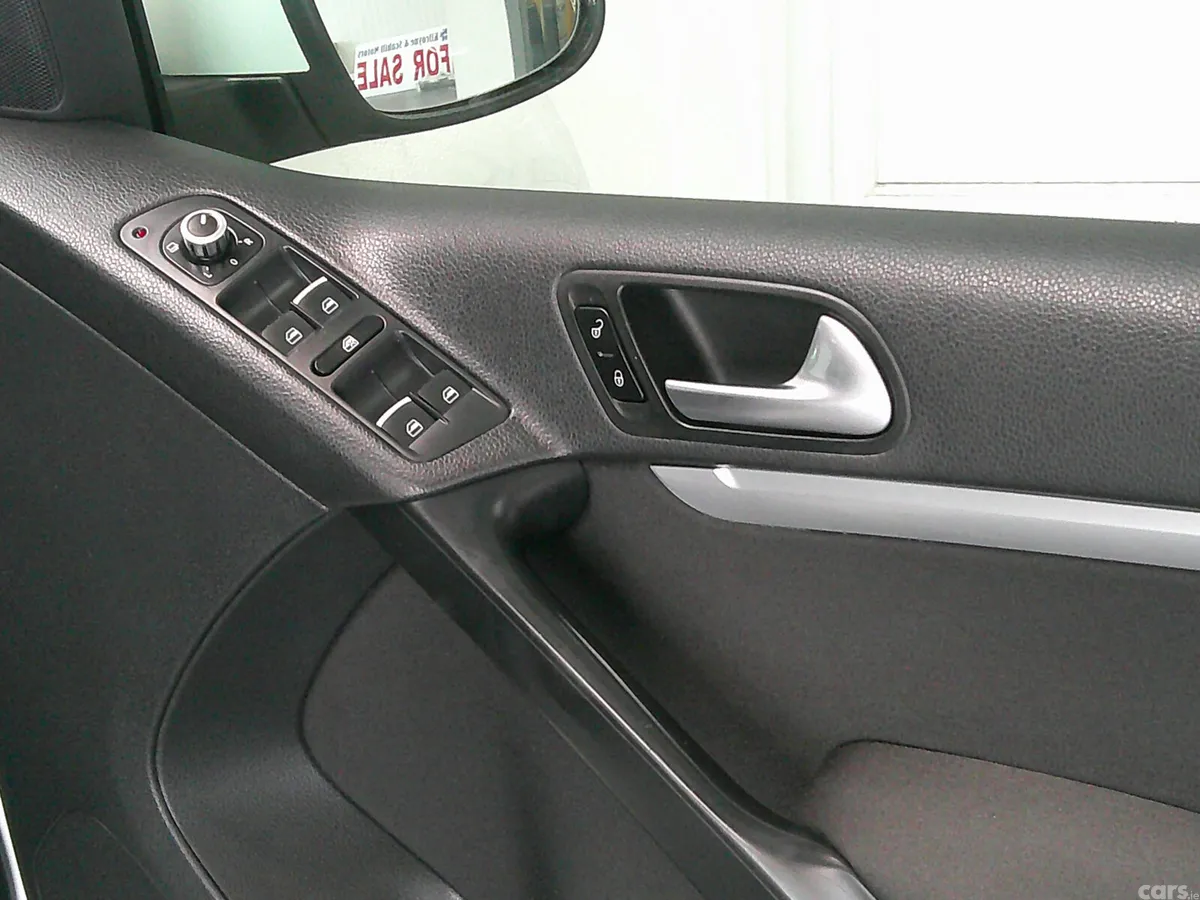 Volkswagen Tiguan SUV, Diesel, 2014, White