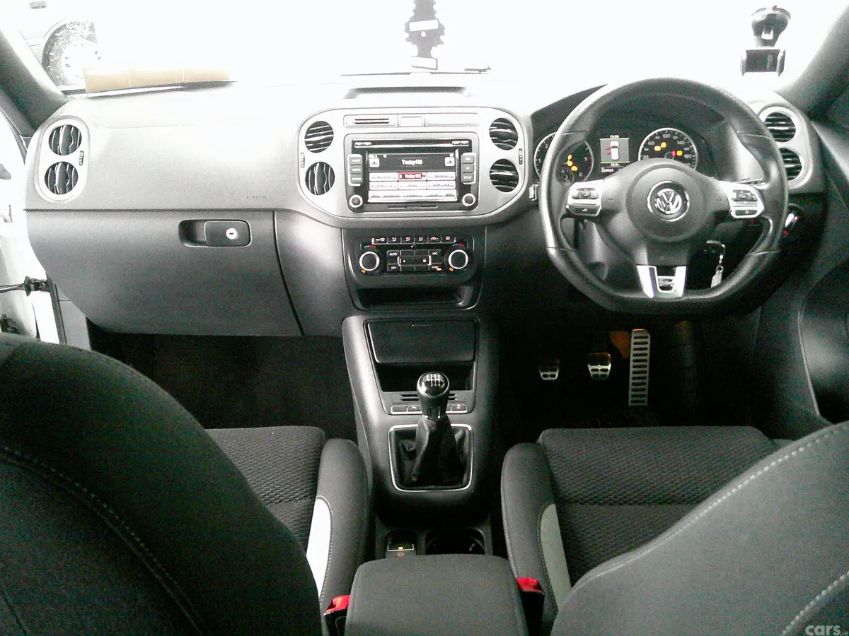 Volkswagen Tiguan SUV, Diesel, 2014, White