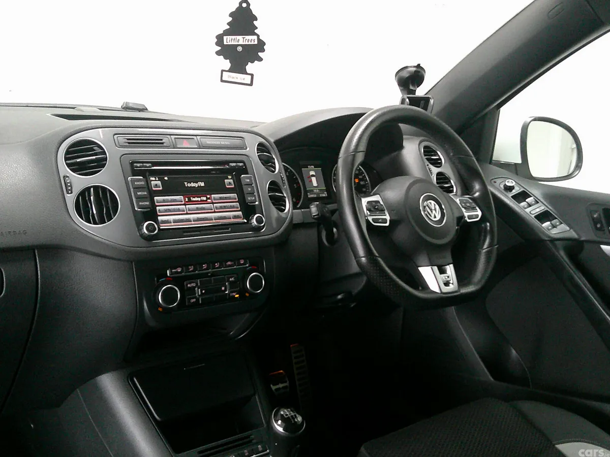 Volkswagen Tiguan SUV, Diesel, 2014, White