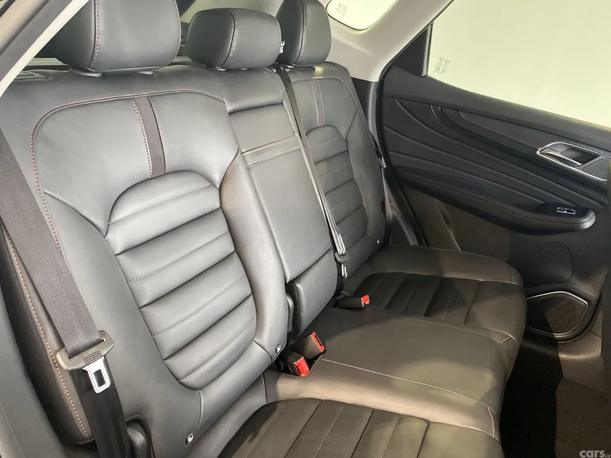 MG HS SUV, Petrol Hybrid, 2024, Black