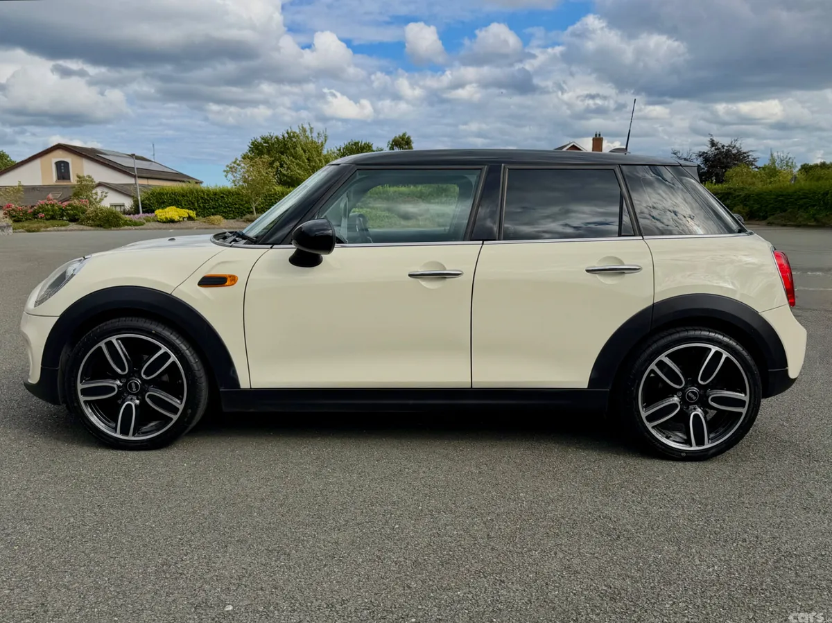 Mini Cooper Hatchback, Petrol, 2015, White