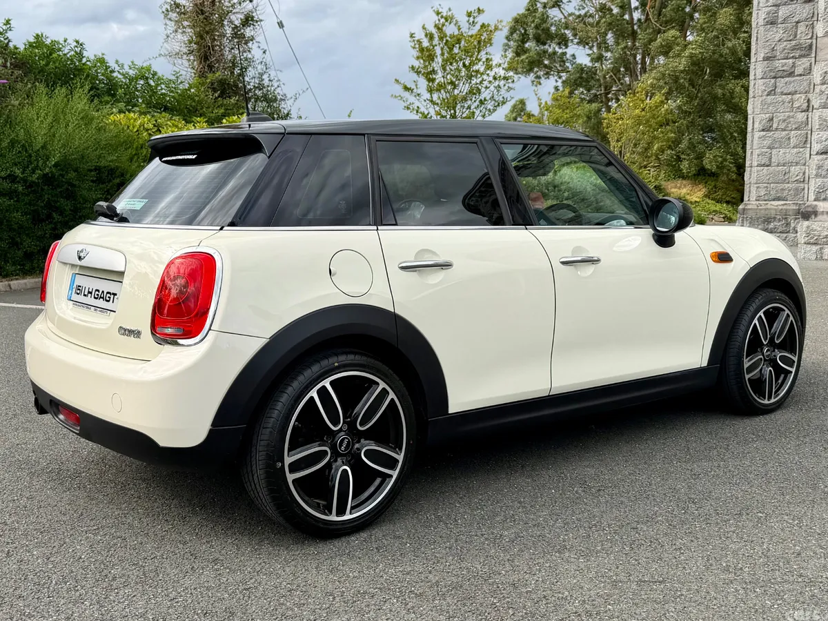 Mini Cooper Hatchback, Petrol, 2015, White