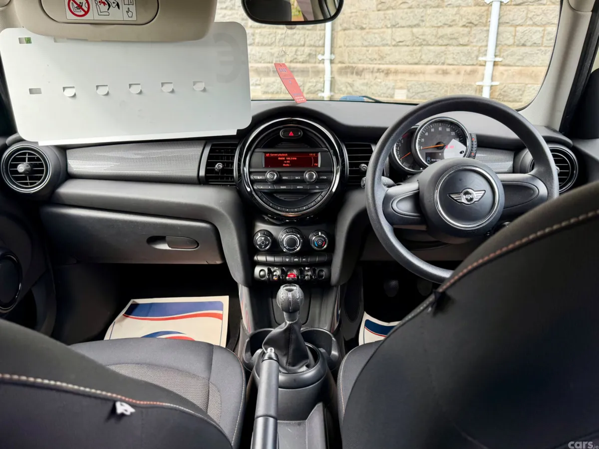 Mini Cooper Hatchback, Petrol, 2015, White