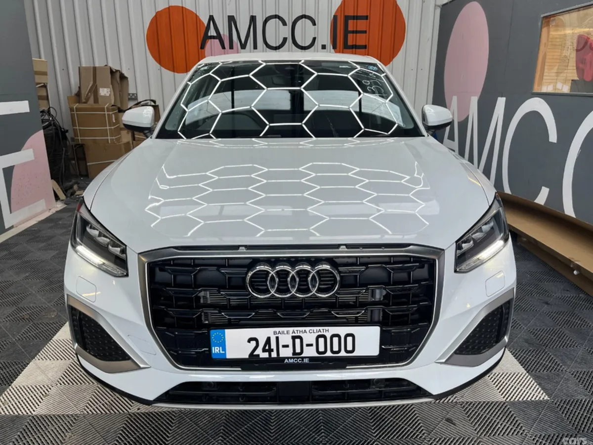 Audi Q2 SUV, Petrol, 2024, White