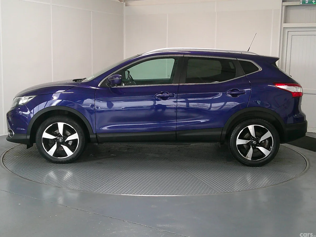 Nissan Qashqai SUV, Diesel, 2017, Blue