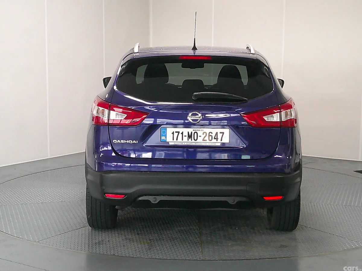 Nissan Qashqai SUV, Diesel, 2017, Blue
