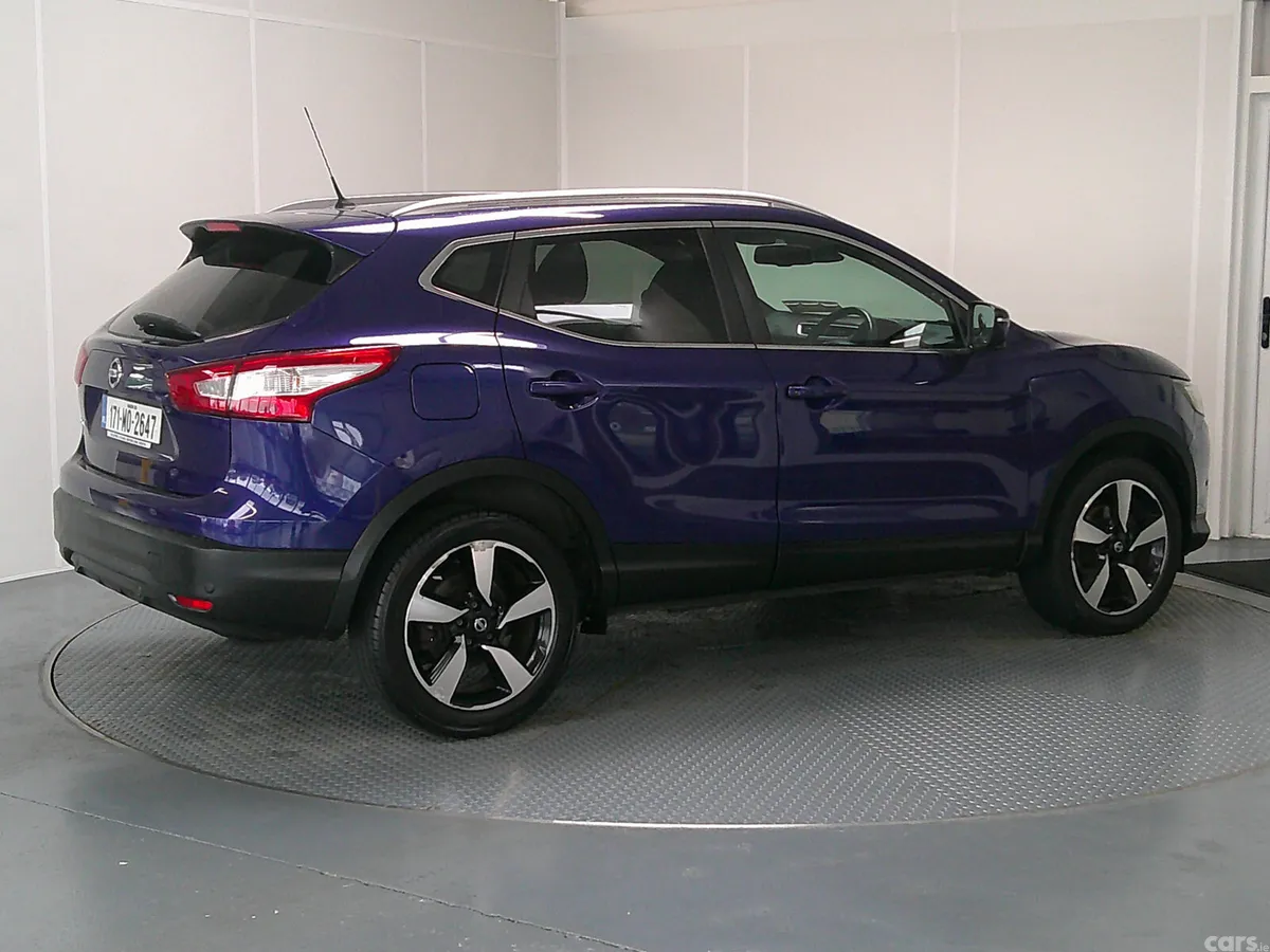 Nissan Qashqai SUV, Diesel, 2017, Blue