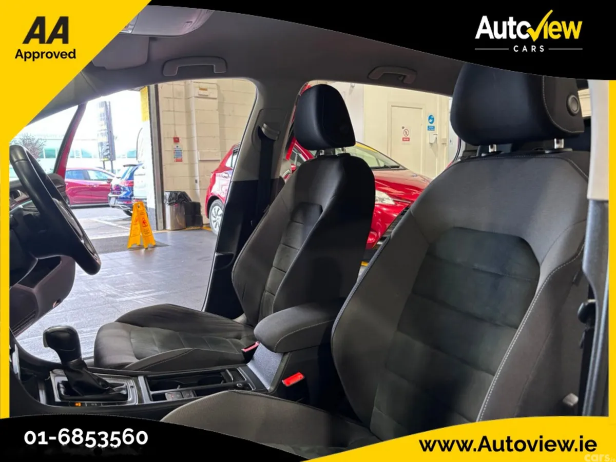 Volkswagen Golf Hatchback, Petrol, 2019, Red