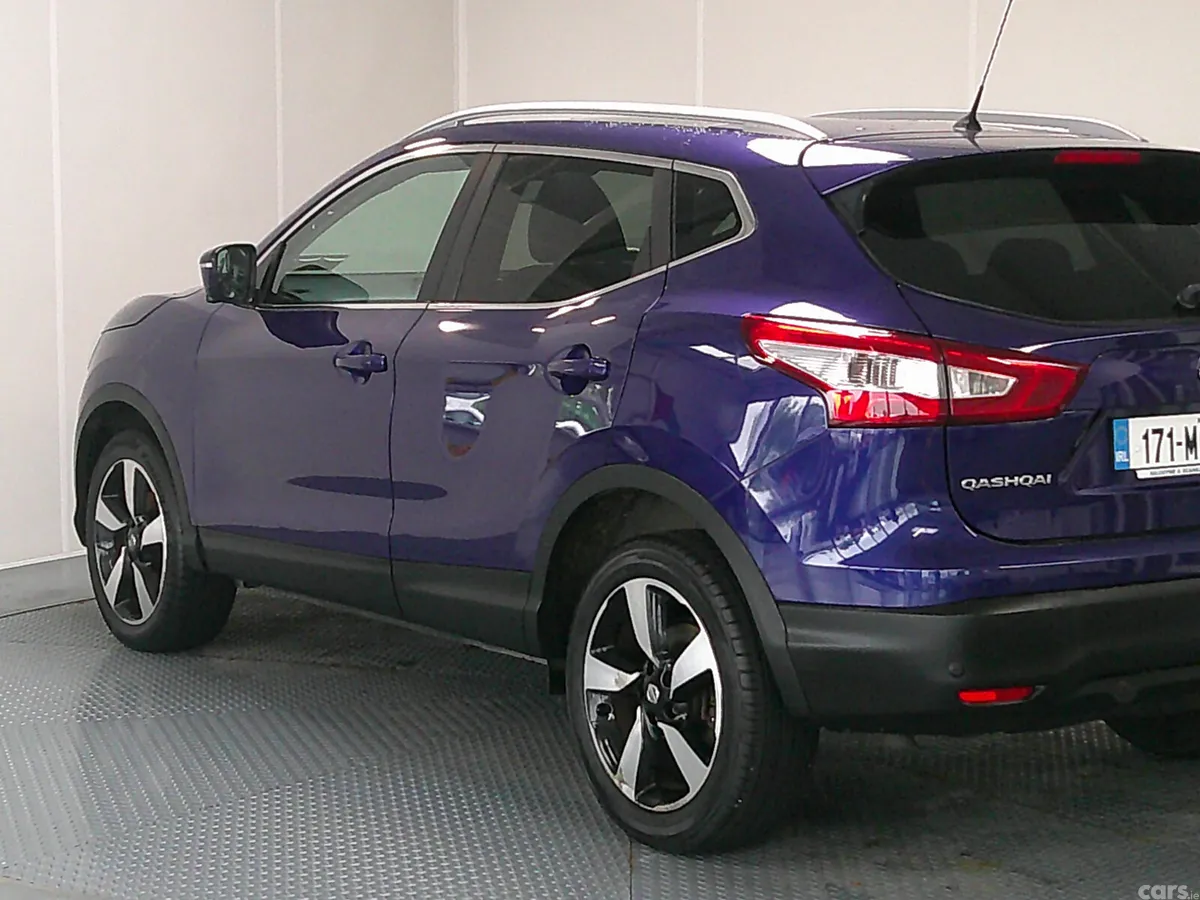 Nissan Qashqai SUV, Diesel, 2017, Blue