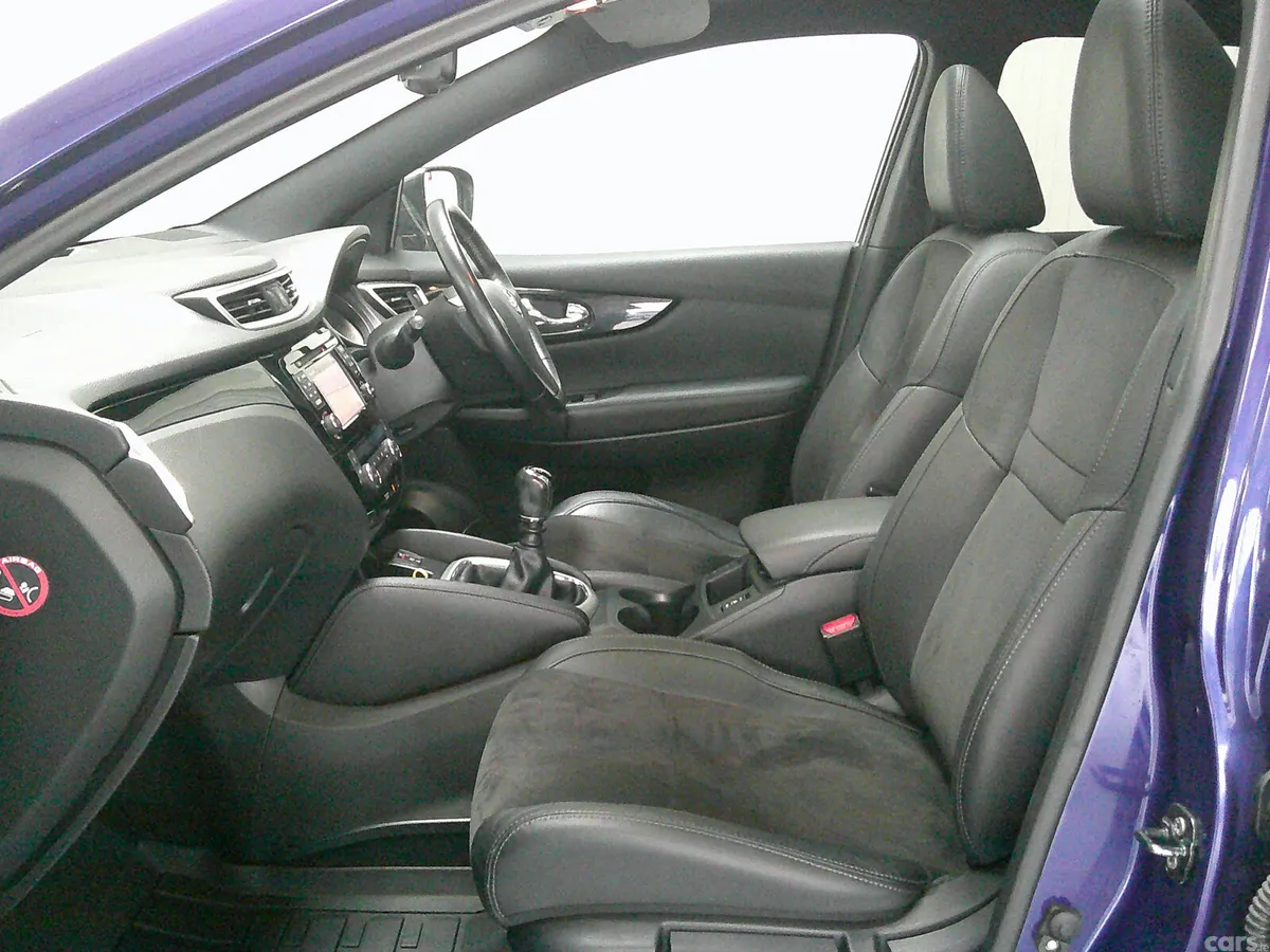 Nissan Qashqai SUV, Diesel, 2017, Blue