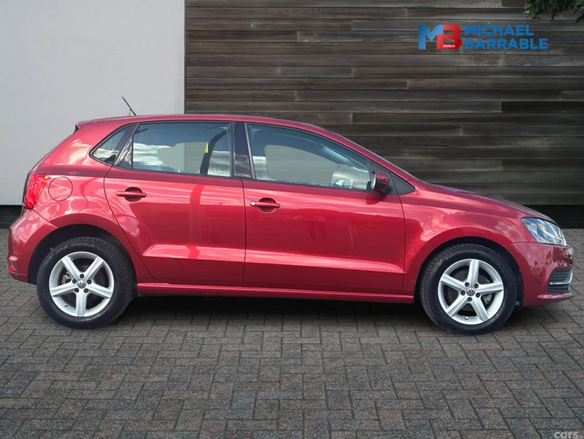 Volkswagen Polo Hatchback, Petrol, 2014, Red