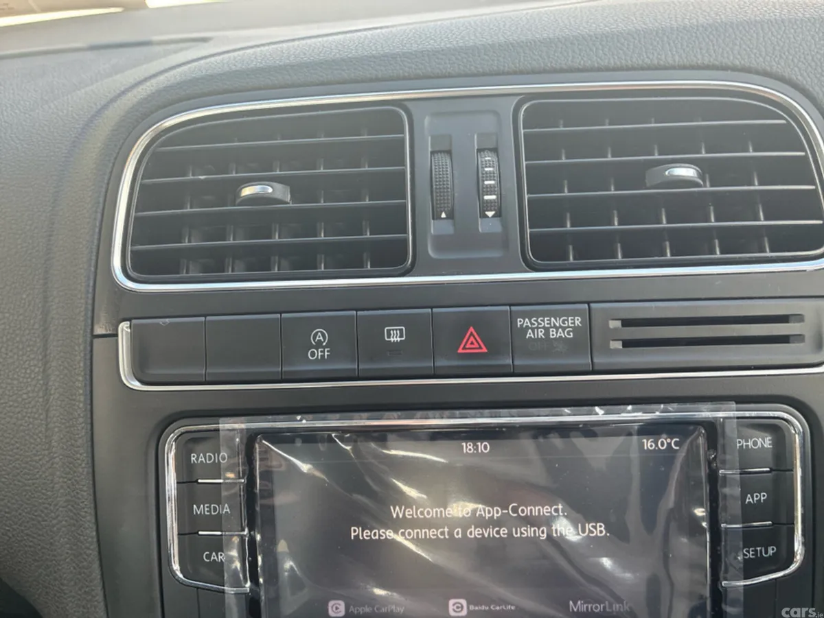 Volkswagen Polo Hatchback, Petrol, 2014, Red