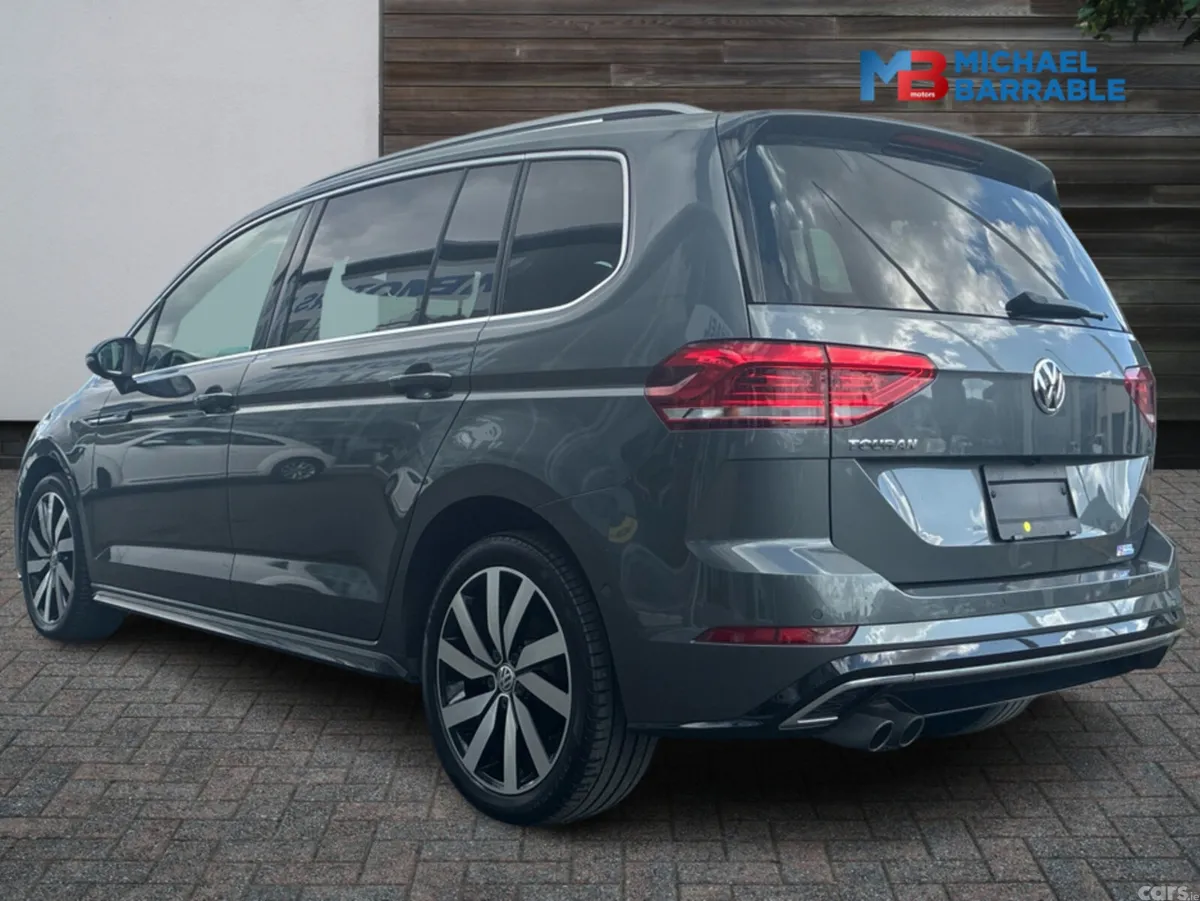 Volkswagen Touran SUV, Petrol, 2019, Grey
