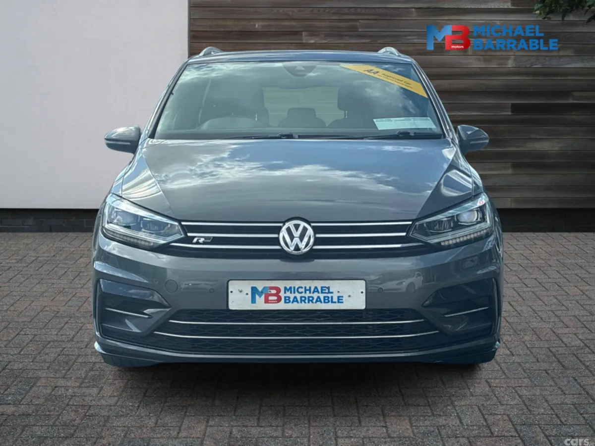 Volkswagen Touran SUV, Petrol, 2019, Grey