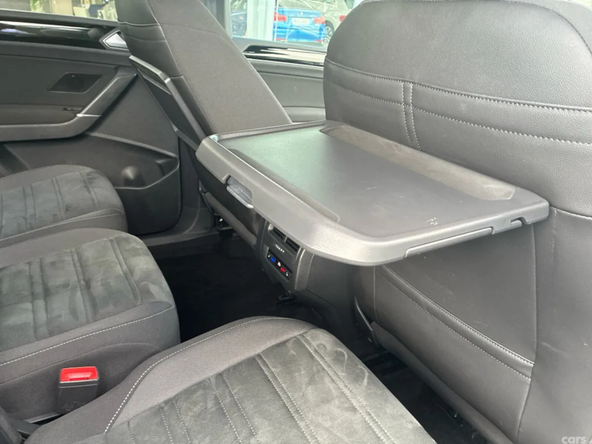 Volkswagen Touran SUV, Petrol, 2019, Grey