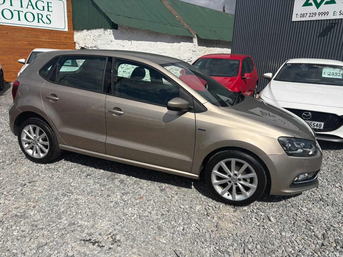 Volkswagen Polo Hatchback, Petrol, 2017, Gold
