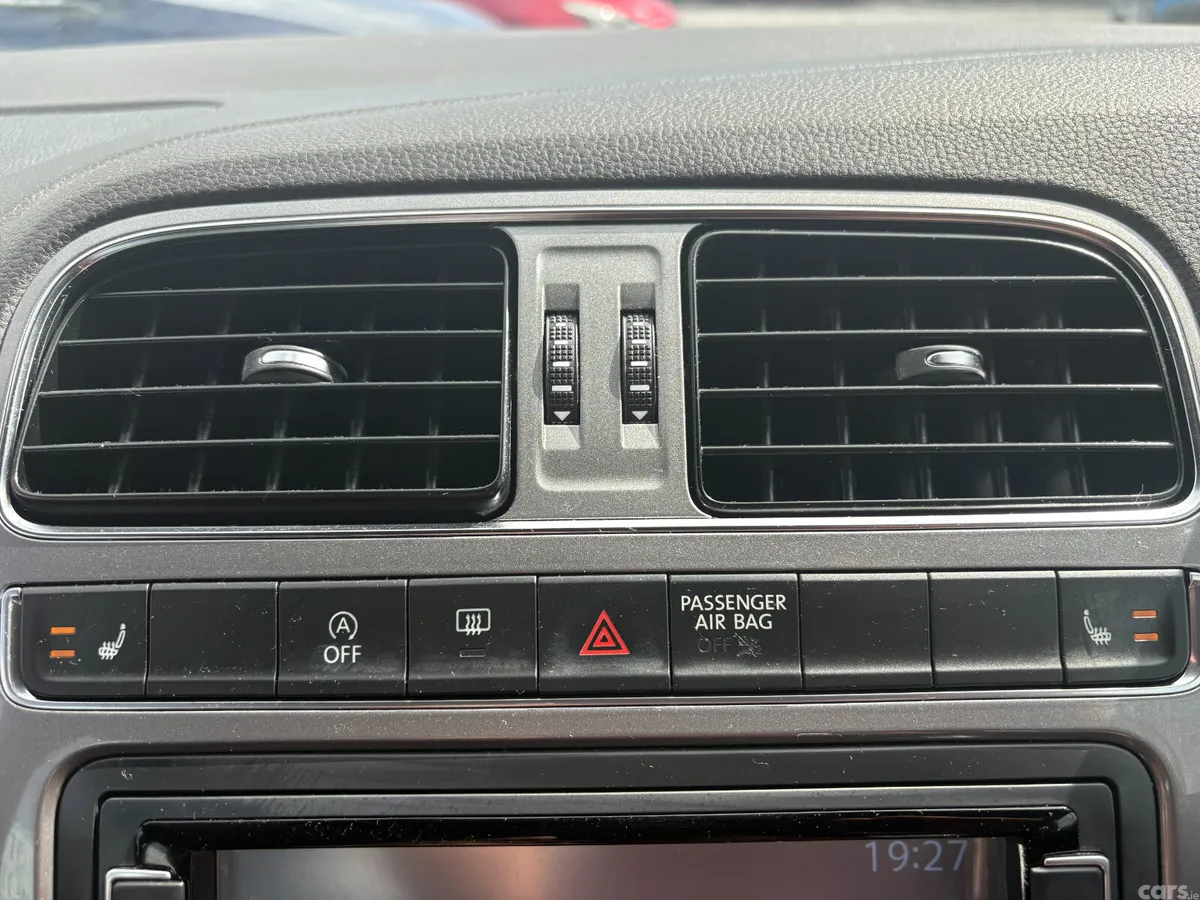Volkswagen Polo Hatchback, Petrol, 2017, Gold