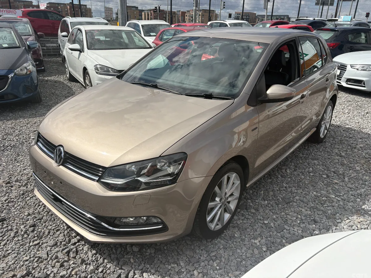 Volkswagen Polo Hatchback, Petrol, 2017, Gold