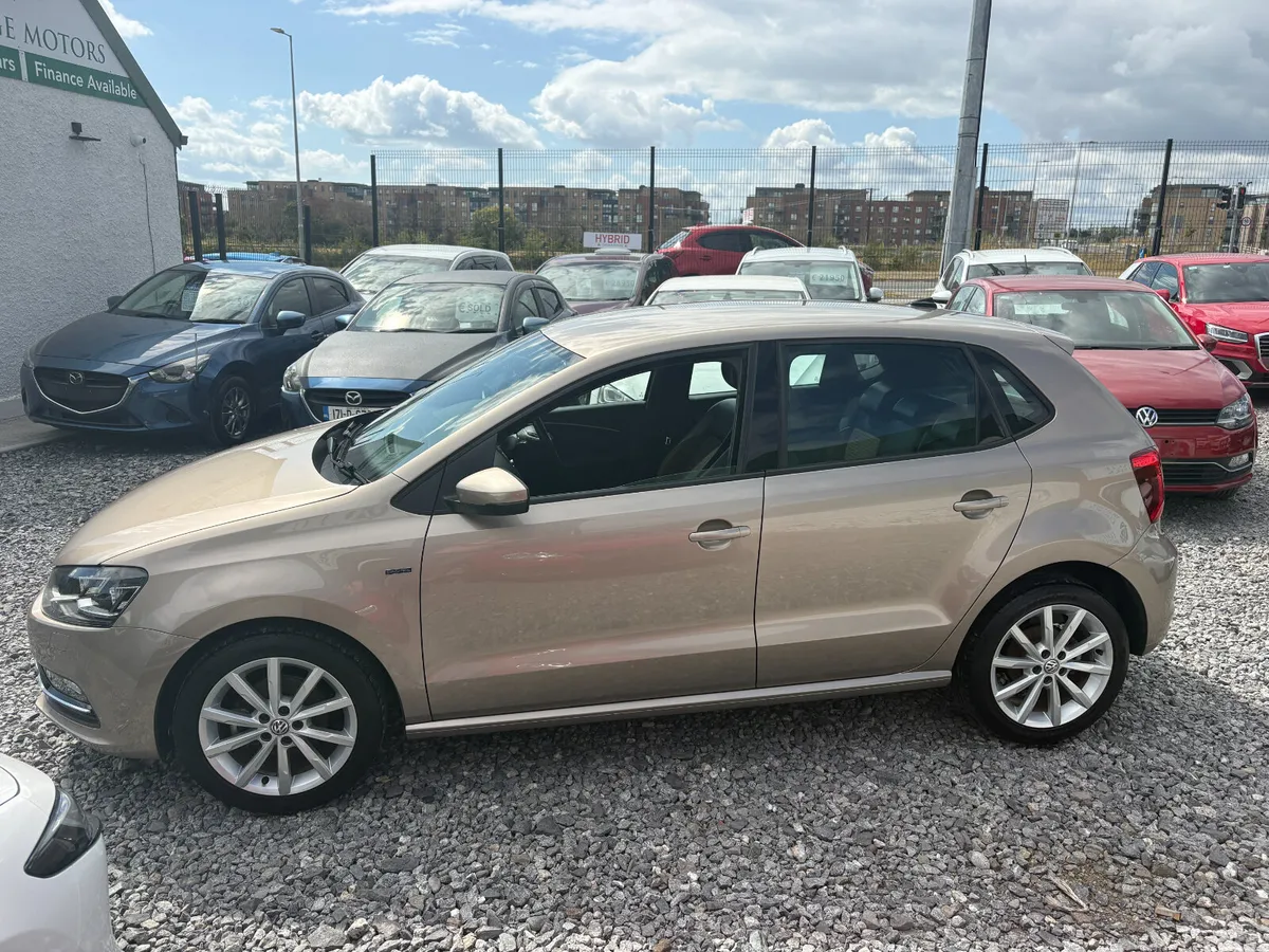 Volkswagen Polo Hatchback, Petrol, 2017, Gold