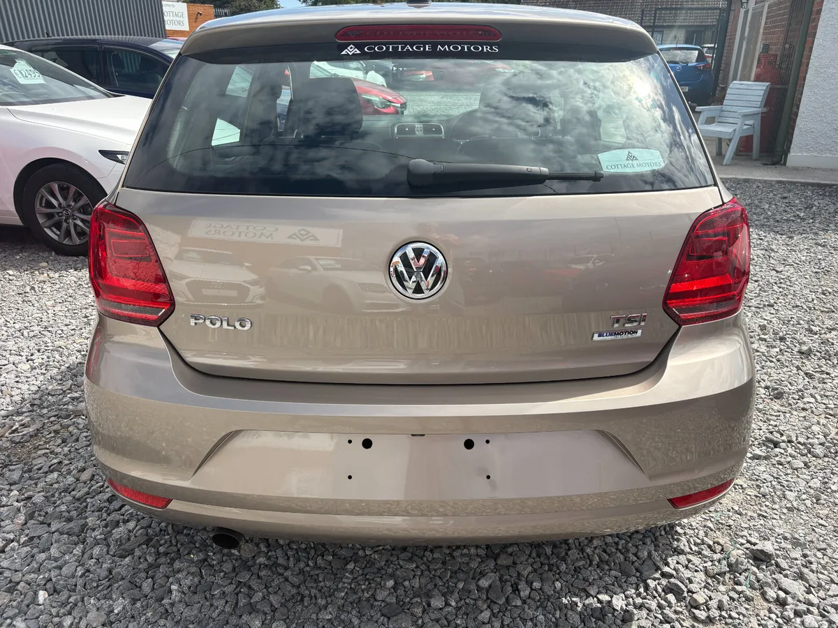 Volkswagen Polo Hatchback, Petrol, 2017, Gold