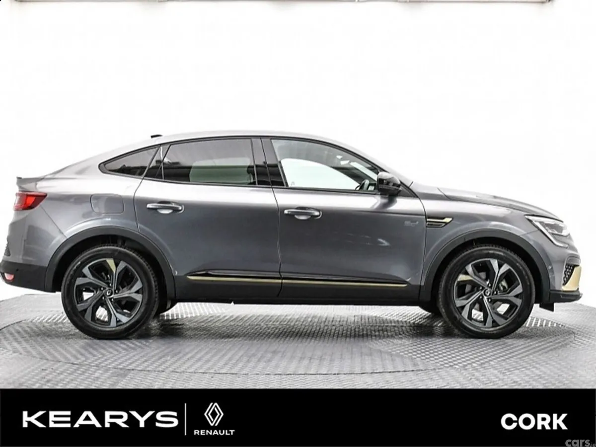 Renault Arkana SUV, Petrol Hybrid, 2023, Grey