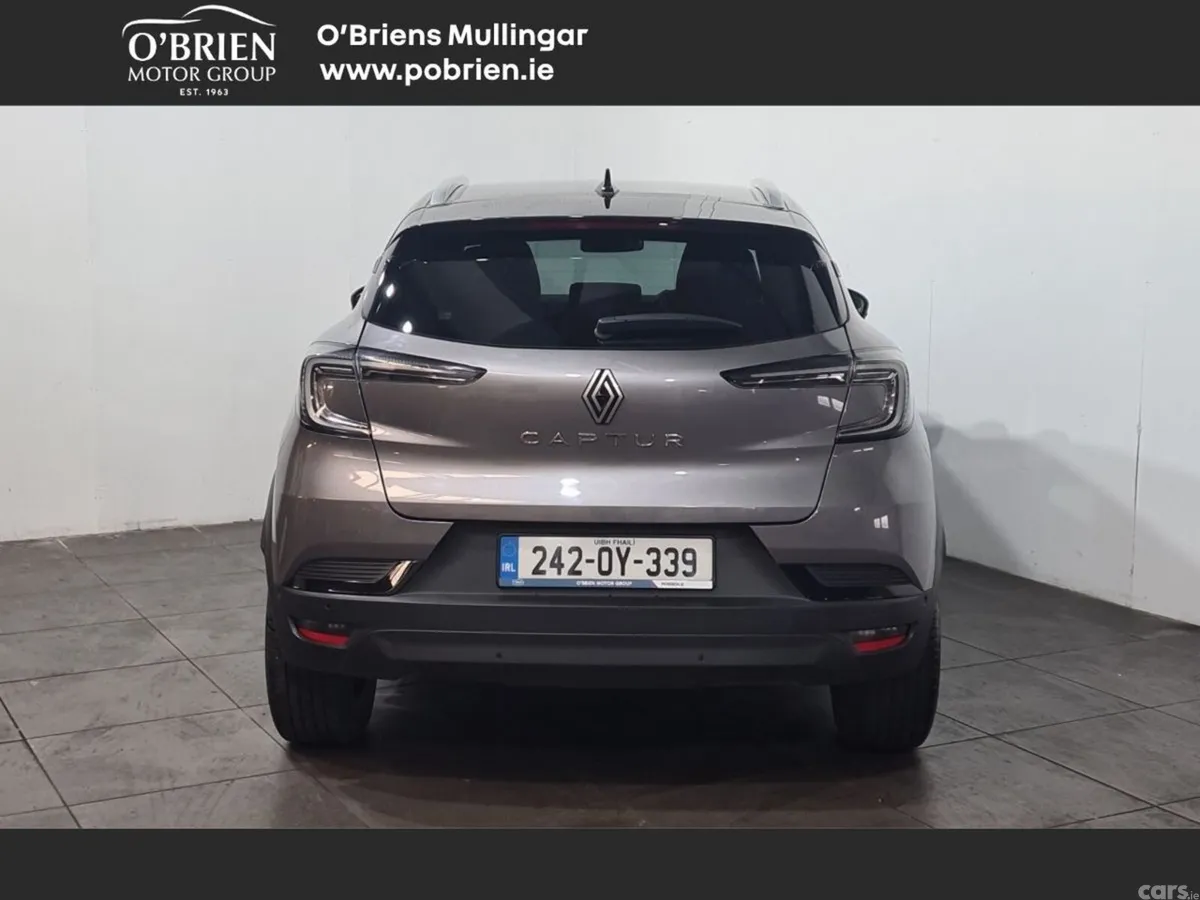 Renault Captur Hatchback, Petrol, 2024, Grey