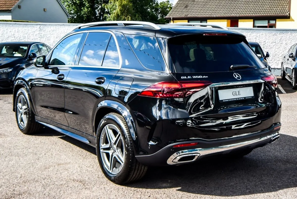 Mercedes-Benz GLE SUV, Diesel Plug-in Hybrid, 2027, Black