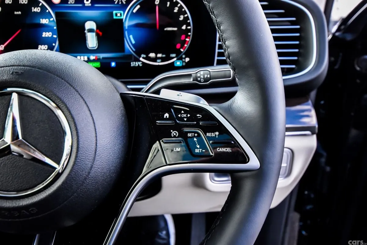 Mercedes-Benz GLE SUV, Diesel Plug-in Hybrid, 2027, Black