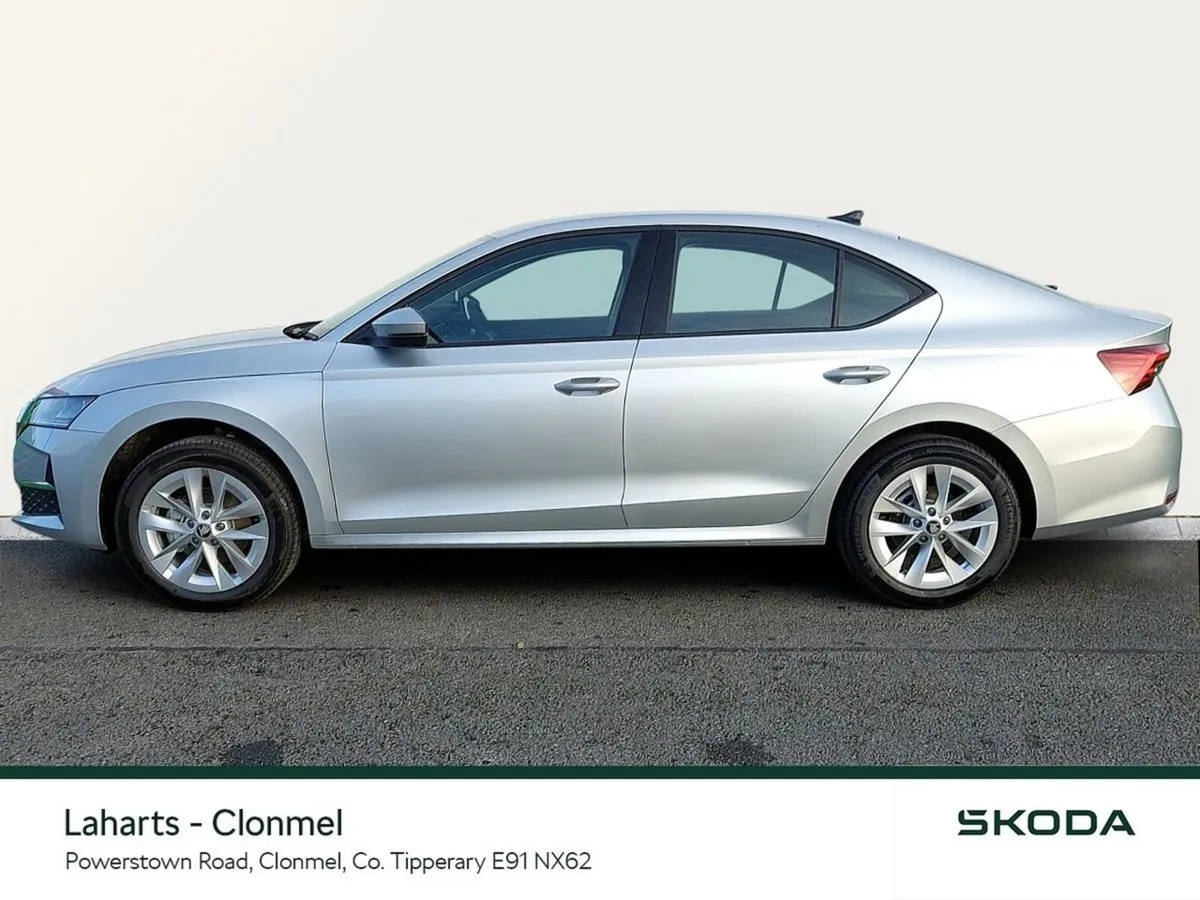 Skoda Octavia Saloon, Diesel, 2026, Silver