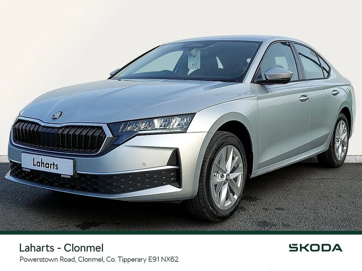 Skoda Octavia Saloon, Diesel, 2026, Silver