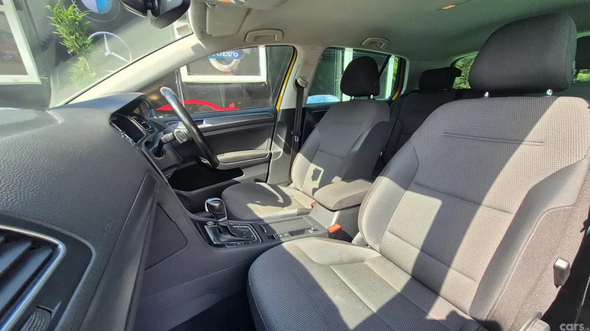 Volkswagen Golf Hatchback, Petrol, 2018, Gold