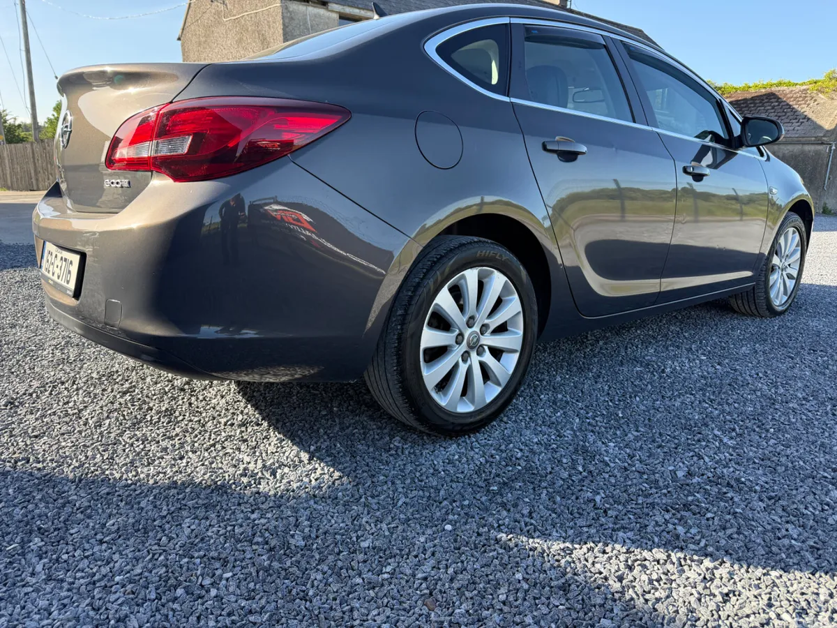 Opel Astra Saloon, Diesel, 2015, Grey
