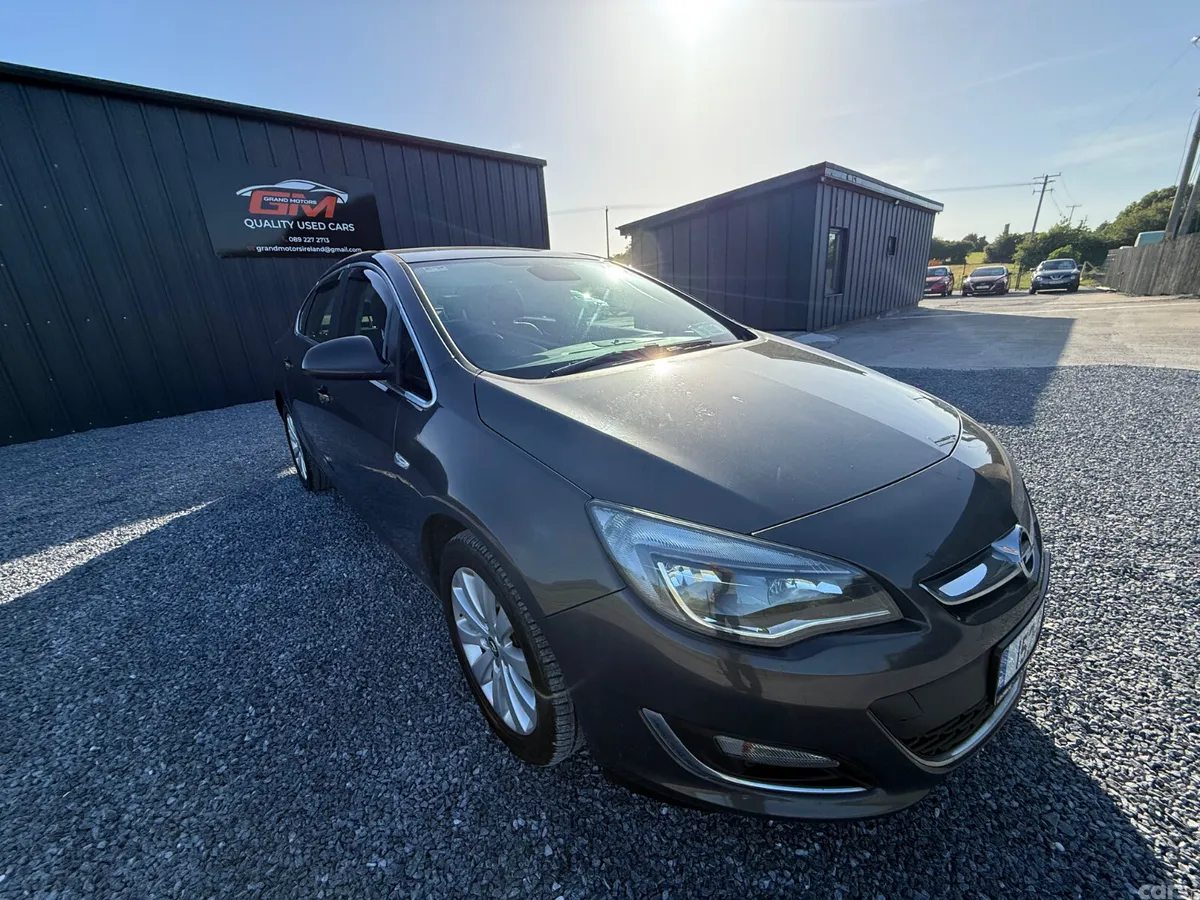 Opel Astra Saloon, Diesel, 2015, Grey