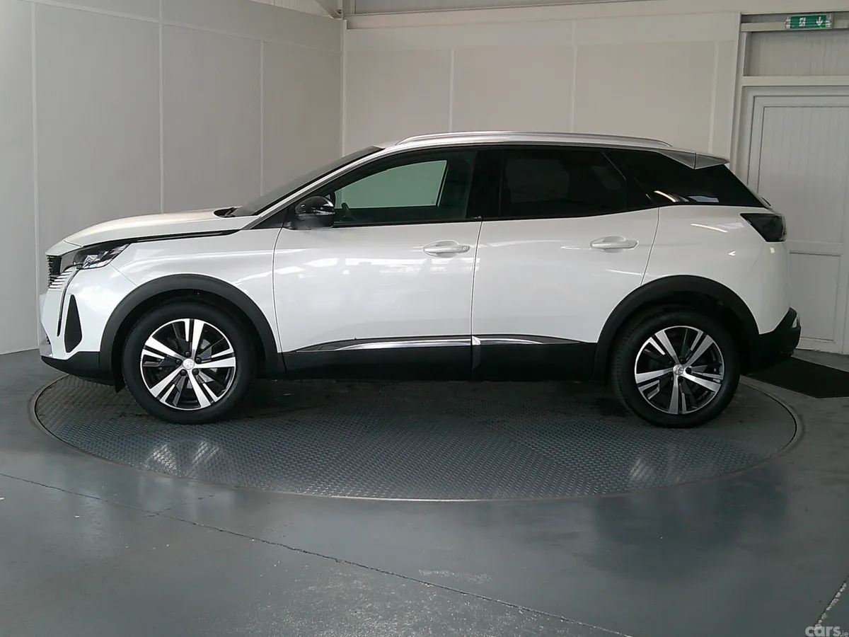 Peugeot 3008 SUV, Diesel, 2023, White