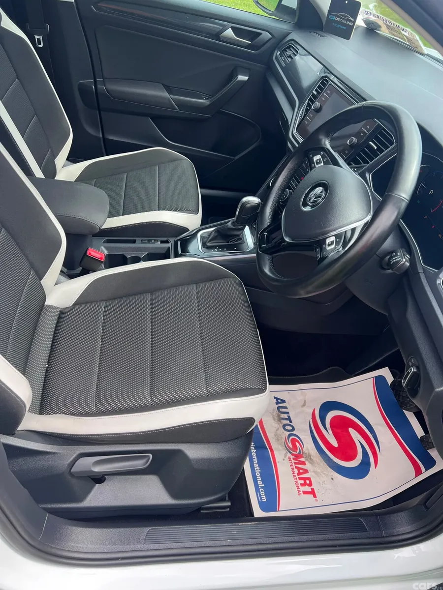 Volkswagen T-Roc SUV, Diesel, 2020, White