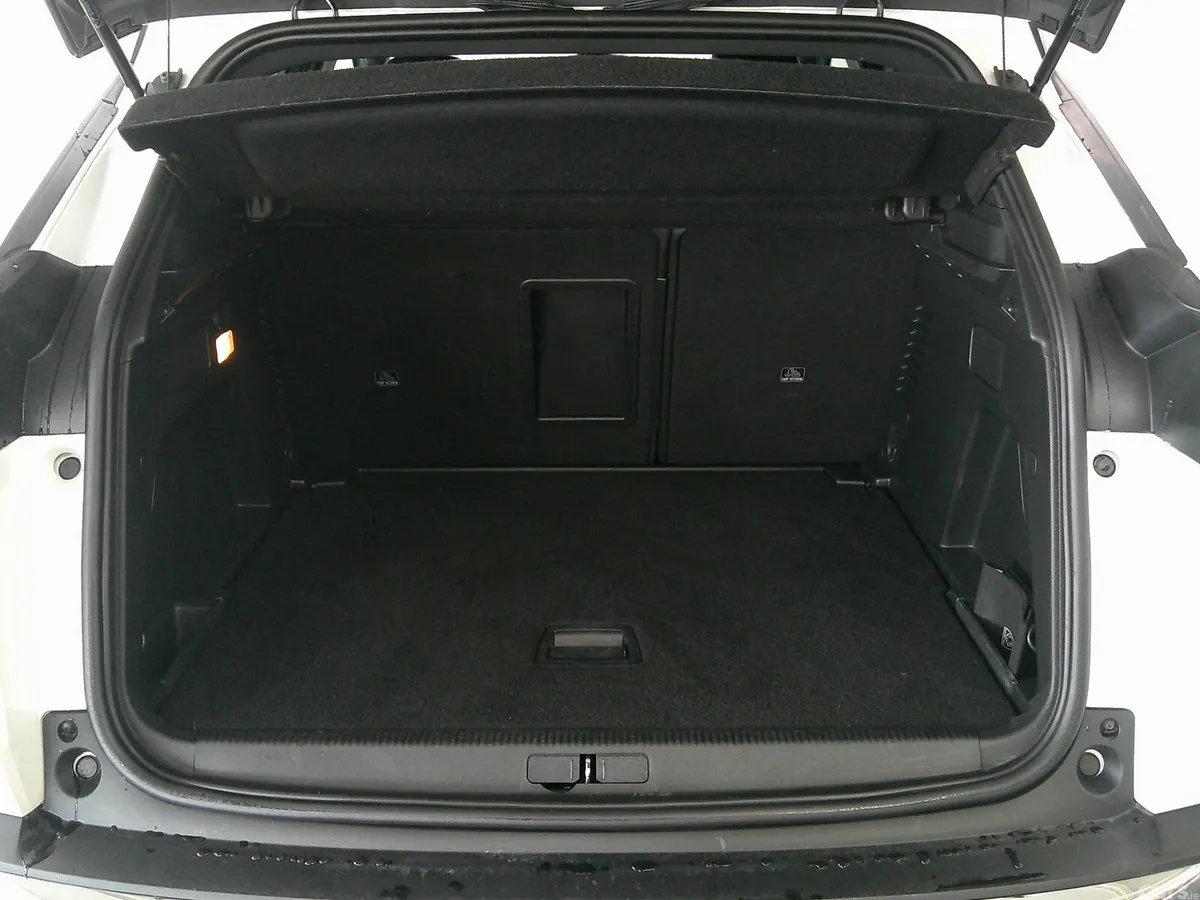 Peugeot 3008 SUV, Diesel, 2023, White