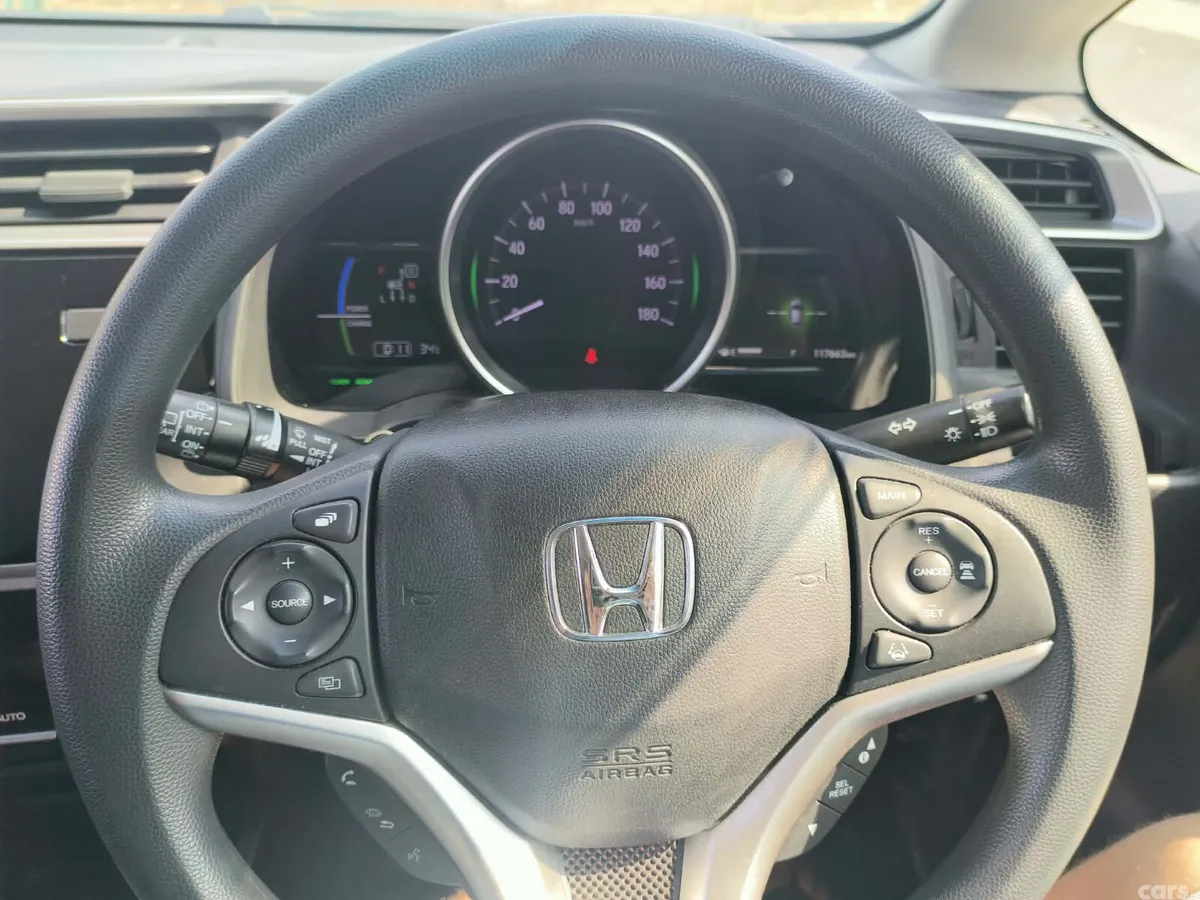 Honda Fit Hatchback, Petrol Hybrid, 2019, Silver