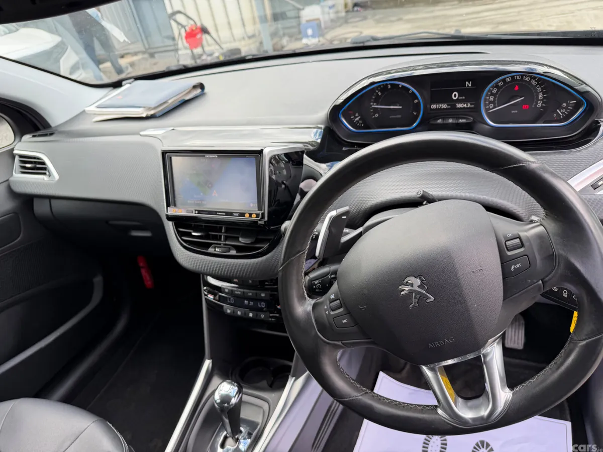 Peugeot 2008 Hatchback, Petrol, 2014, Black
