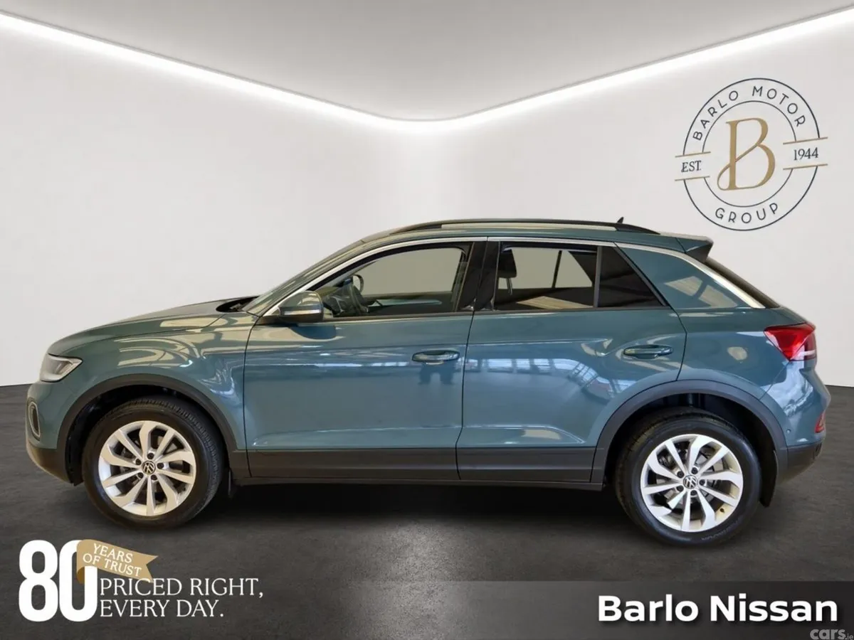 Volkswagen T-Roc SUV, Diesel, 2024, Blue