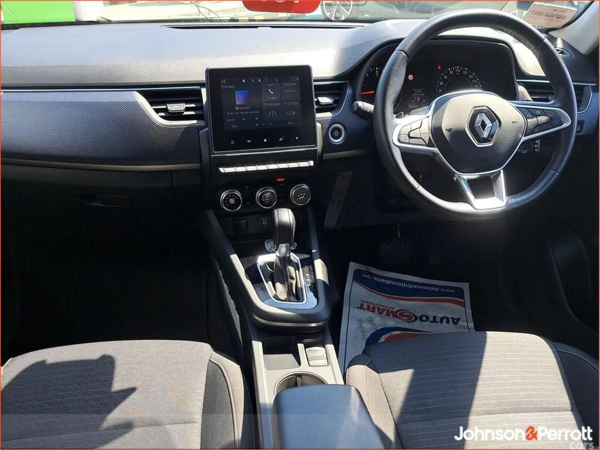 Renault Arkana Hatchback, Petrol, 2023, White