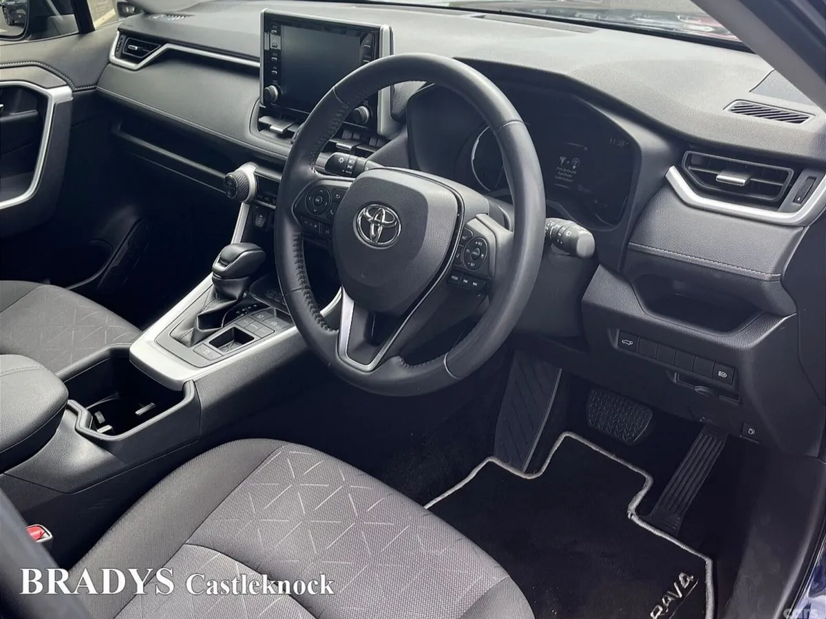 Toyota RAV4 SUV, Petrol Hybrid, 2022, Blue