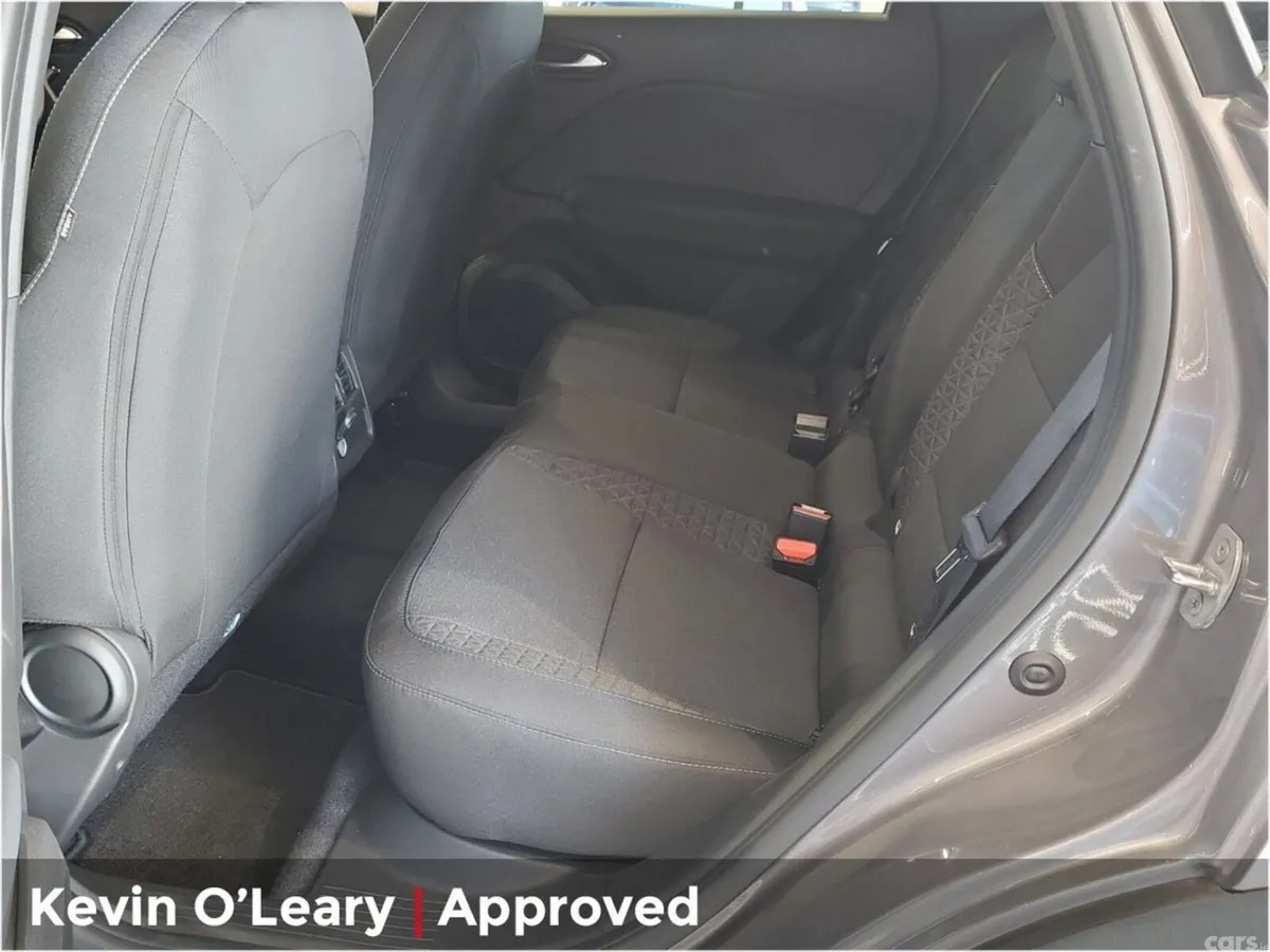 Renault Captur Hatchback, Petrol, 2026, Grey