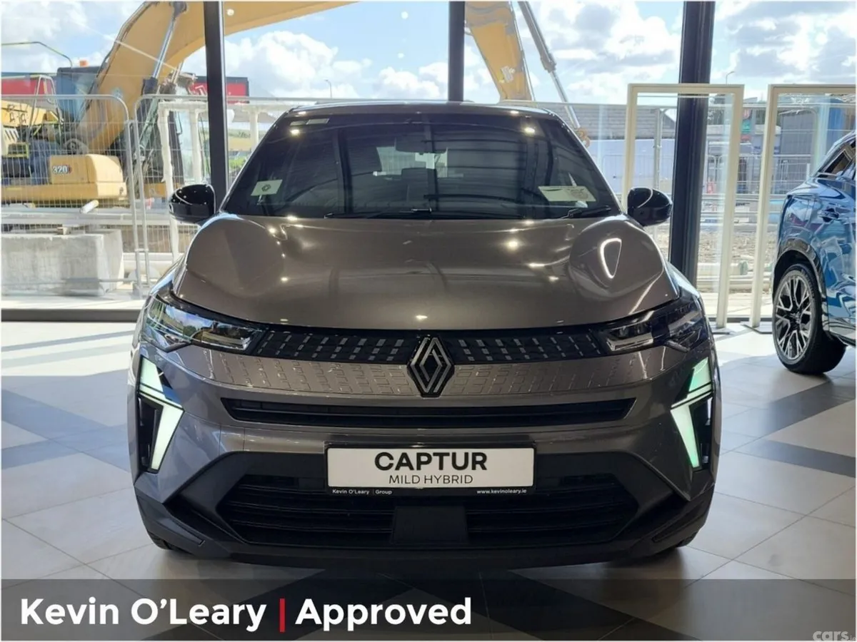 Renault Captur Hatchback, Petrol, 2026, Grey