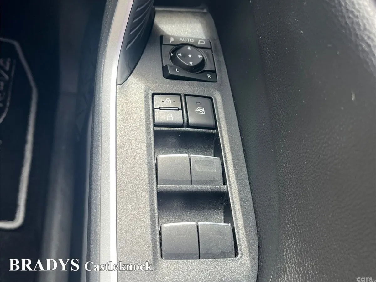 Toyota RAV4 SUV, Petrol Hybrid, 2022, Blue