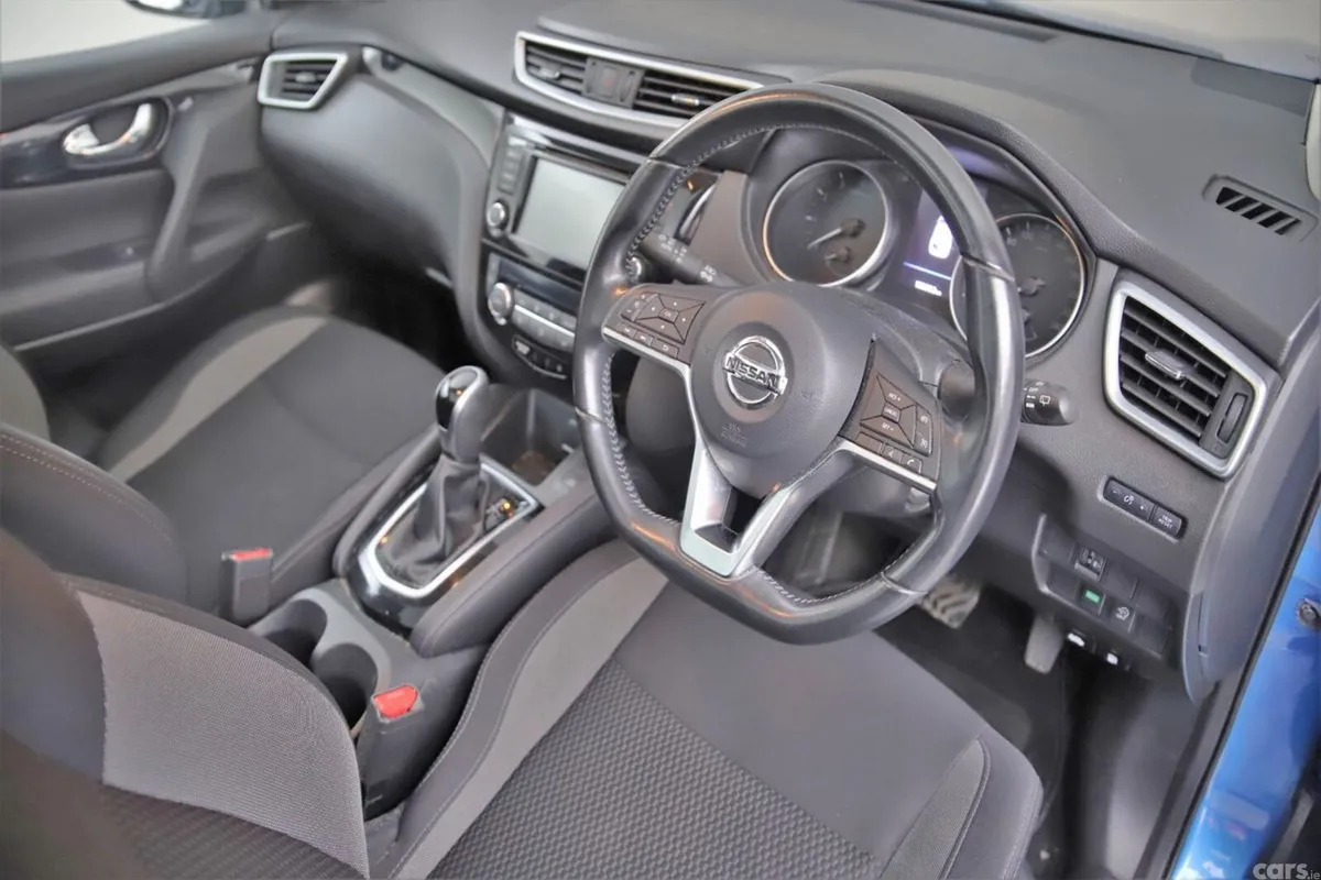 Nissan Qashqai SUV, Petrol, 2021, Blue