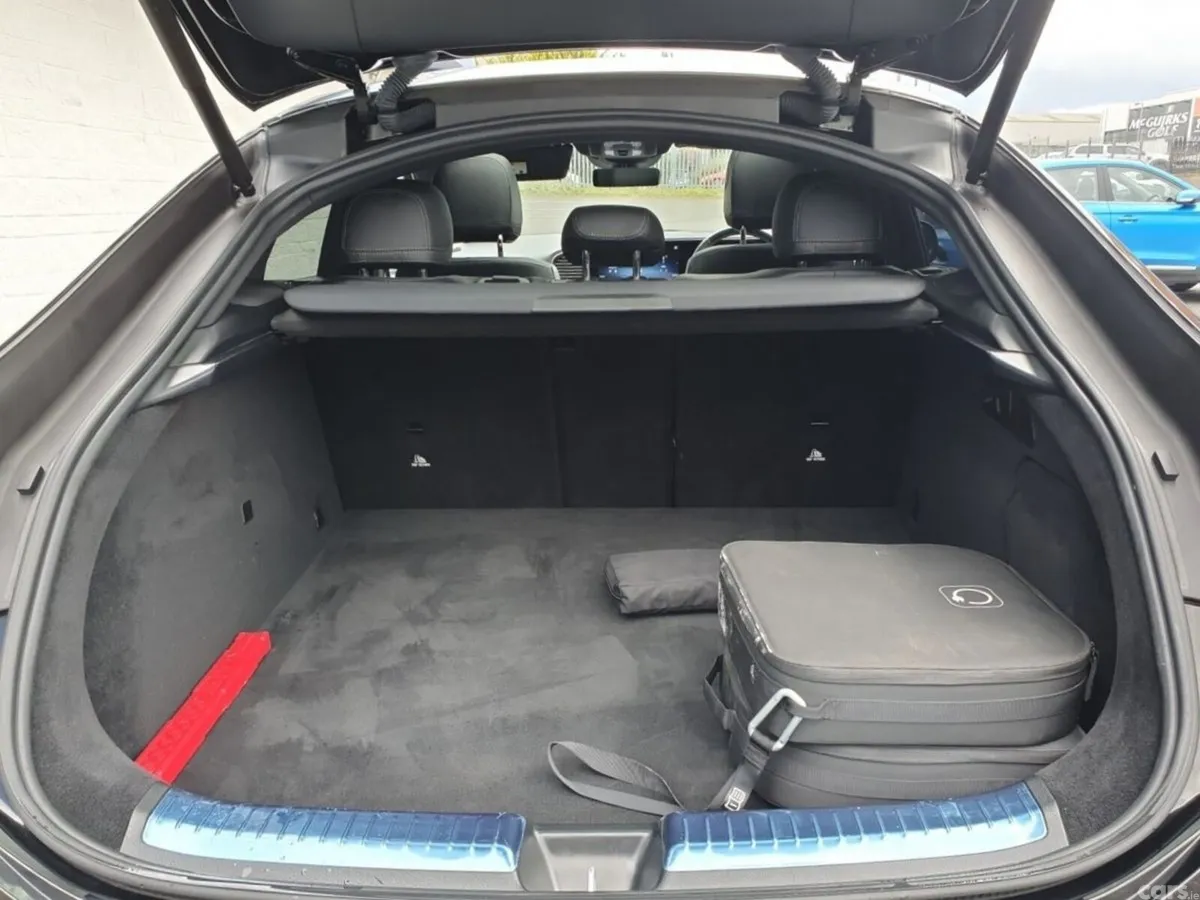 Mercedes-Benz GLE SUV, Diesel Plug-in Hybrid, 2024, Black