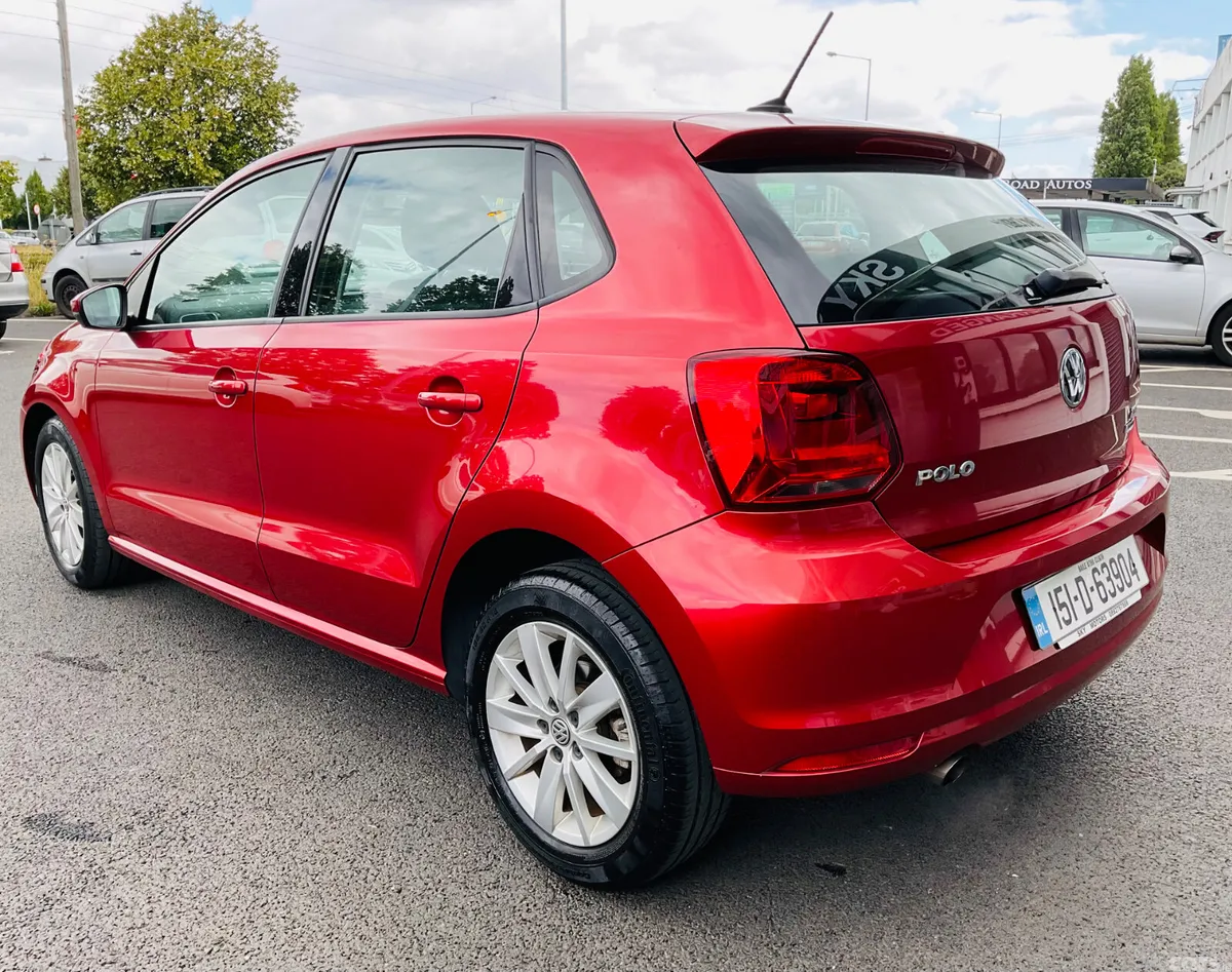 Volkswagen Polo Hatchback, Petrol, 2015, Red