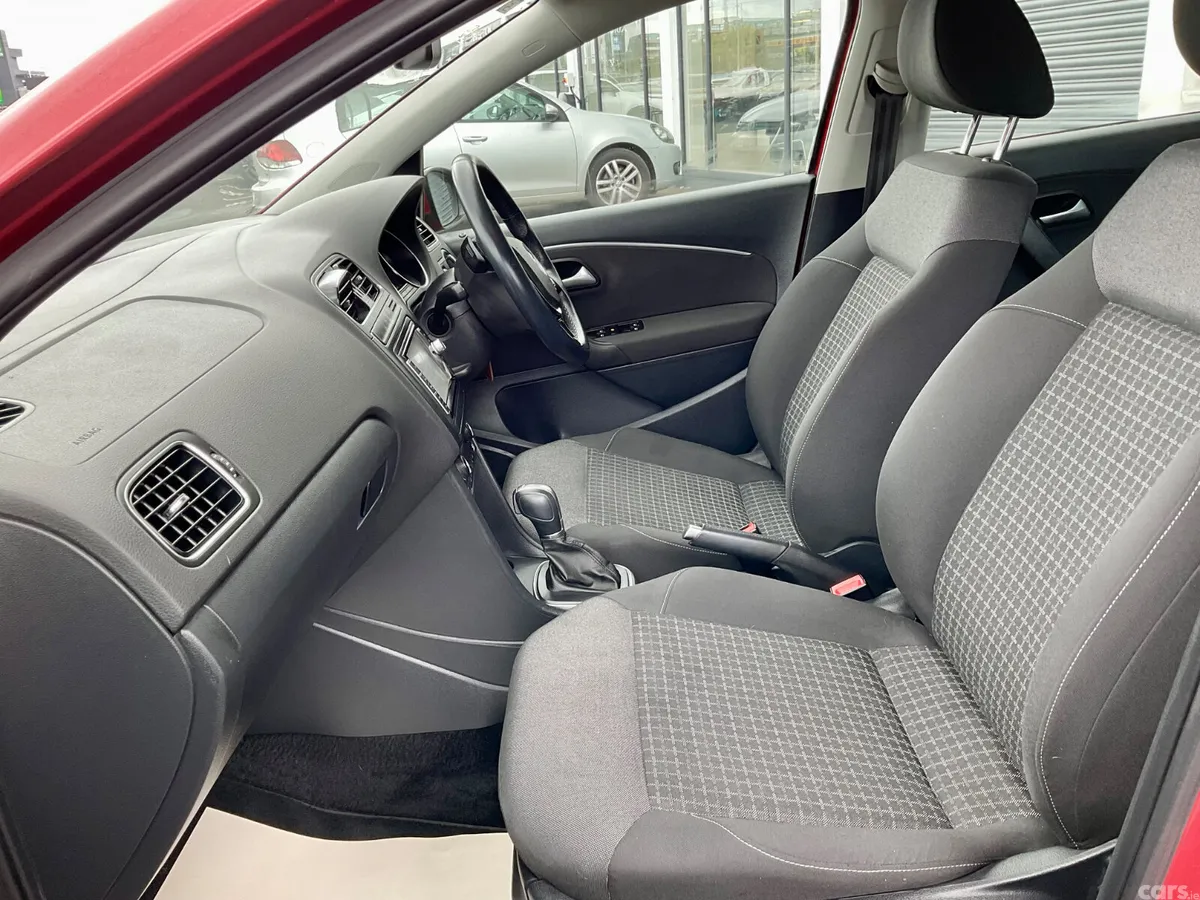 Volkswagen Polo Hatchback, Petrol, 2015, Red